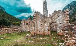 Hem tarihiyle hem doğasıyla büyülü bir kent: Olympos Antik Kenti   