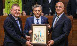 Vali Şahin'den 'güçlü liman' vurgusu