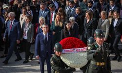 Özgür Özel'den Anıtkabir ziyareti