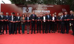 13. Antalya Kitap Fuarı kapılarını açtı