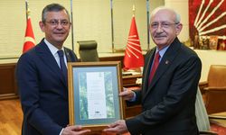 CHP’de devir teslim töreni