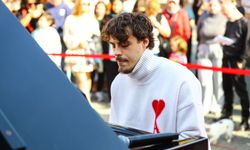 Dünyaca ünlü piyanist Antalyalılarla buluştu