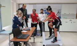 ALKÜ'den milli sporculara destek