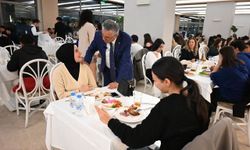 Kemer'de öğrencilere motivasyon yemeği