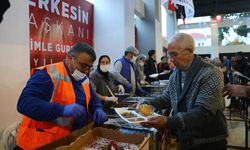 Büyükşehir'den binlerce vatandaşa sıcak yemek ikramı