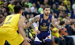 Fenerbahçe Barcelona'yı devirdi