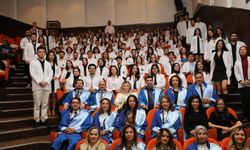 110 öğrenci beyaz önlük giydi