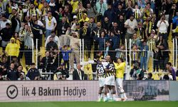 İlk yarıyı Fenerbahçe önde bitirdi