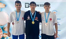 Antalyasporlu yüzücülerden 4 madalya birden