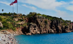 Antalya’da fırtına sonrası güneş açtı