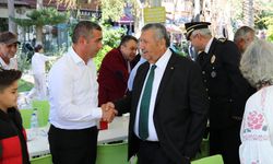 Kaş'ta geleneksel bayramlaşma