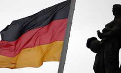 Almanya'dan vatandaşlarına uyarı: İran'ı terk edin!