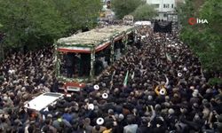 İran halkı Reisi'ye veda ediyor