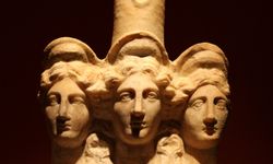 Antalya Müzesi’nde bir tanrıça gizli