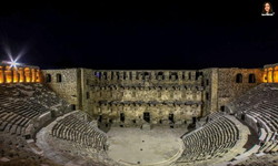 ‘Devlet Ana’ antik tiyatroda