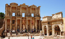 Efes Antik Kenti'nde arkeoloji yaz okulu