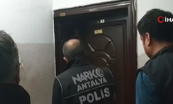 Antalya'da uyuşturucu tacirlerine darbe