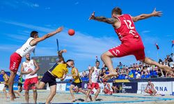 Alanya'da plaj hentbolu heyecanı