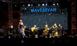 Kemer'de Mavi Siyah coşkusu