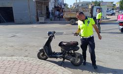 Sürüklenen elektrikli bisikletin sürücüsü hastanelik oldu