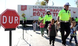 Öğrencilere trafik eğitimi