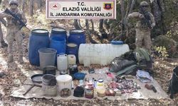 Teröristlere ait 2 sığınak imha edildi