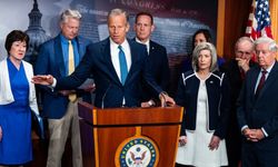 ABD Senatosu'nda lider John Thune oldu