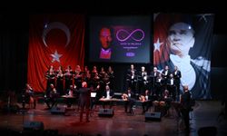 Atatürk 'Hasret' ile anıldı