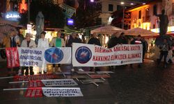 Antalya'da fahiş kiralar protesto edildi