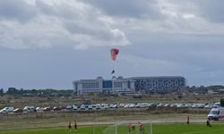 Manavgat'ta paramotor gösterisi