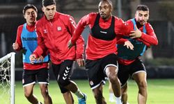 Sivasspor’un Antalya kampı başladı