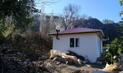Gazipaşa'da ihtiyaç sahibi kişilerin evlerinde onarım