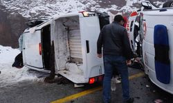 Ambulans ile pikap çarpıştı: 1’i ağır 5 yaralı