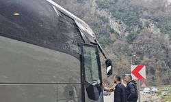 Yolcu otobüsü tünelde kaza yaptı