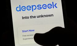 DeepSeek uygulaması ChatGPT’ye rakip oldu