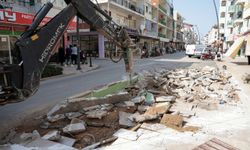 Manavgat'ta caddeler yenileniyor