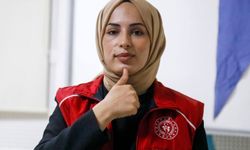 Halası için işaret dili öğrendi