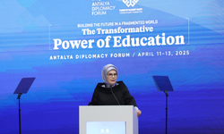 Emine Erdoğan'dan Antalya'da barış çağrısı