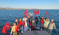 Bulanlara tekne turu