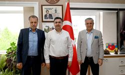 Kemer'de emekli olan personelden veda ziyareti