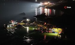 Turistleri taşıyan 4 tekne alabora oldu: 10 ölü