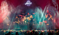 Akdeniz'de caz rüzgarı esiyor