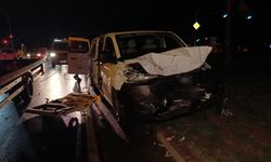 Antalya'da tur araçları çarpıştı: 6 yaralı