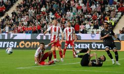 Antalyaspor evinde 3 puanı kaptı