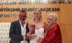 Antalya'da nikah salonlarında yoğunluk