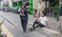 Kafasını çöp konteynerine çarptı
