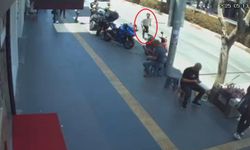 Durdurulunca motosikleti ve arkadaşını bırakıp kaçtı