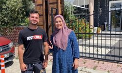 Bulduğu telefonu sahibine teslim etti