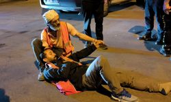 Otomobille çarpışan motosikletli yaralandı