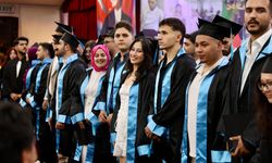 Alanya Üniversitesi'nde mezuniyet heyecanı